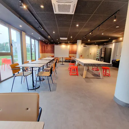 Ibis Budget Lille En Baroeul Отель